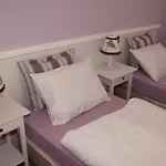 Sweet 3*